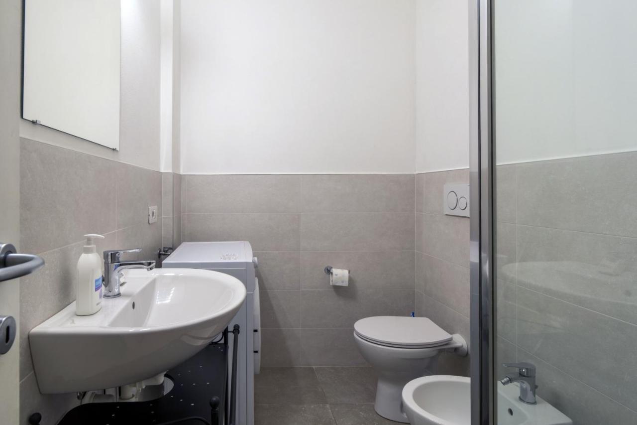 Cozy & Comfy Apt In Navigli Area 밀라노 외부 사진