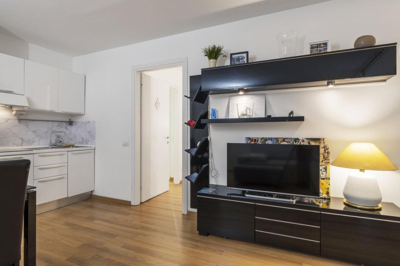 Cozy & Comfy Apt In Navigli Area 밀라노 외부 사진